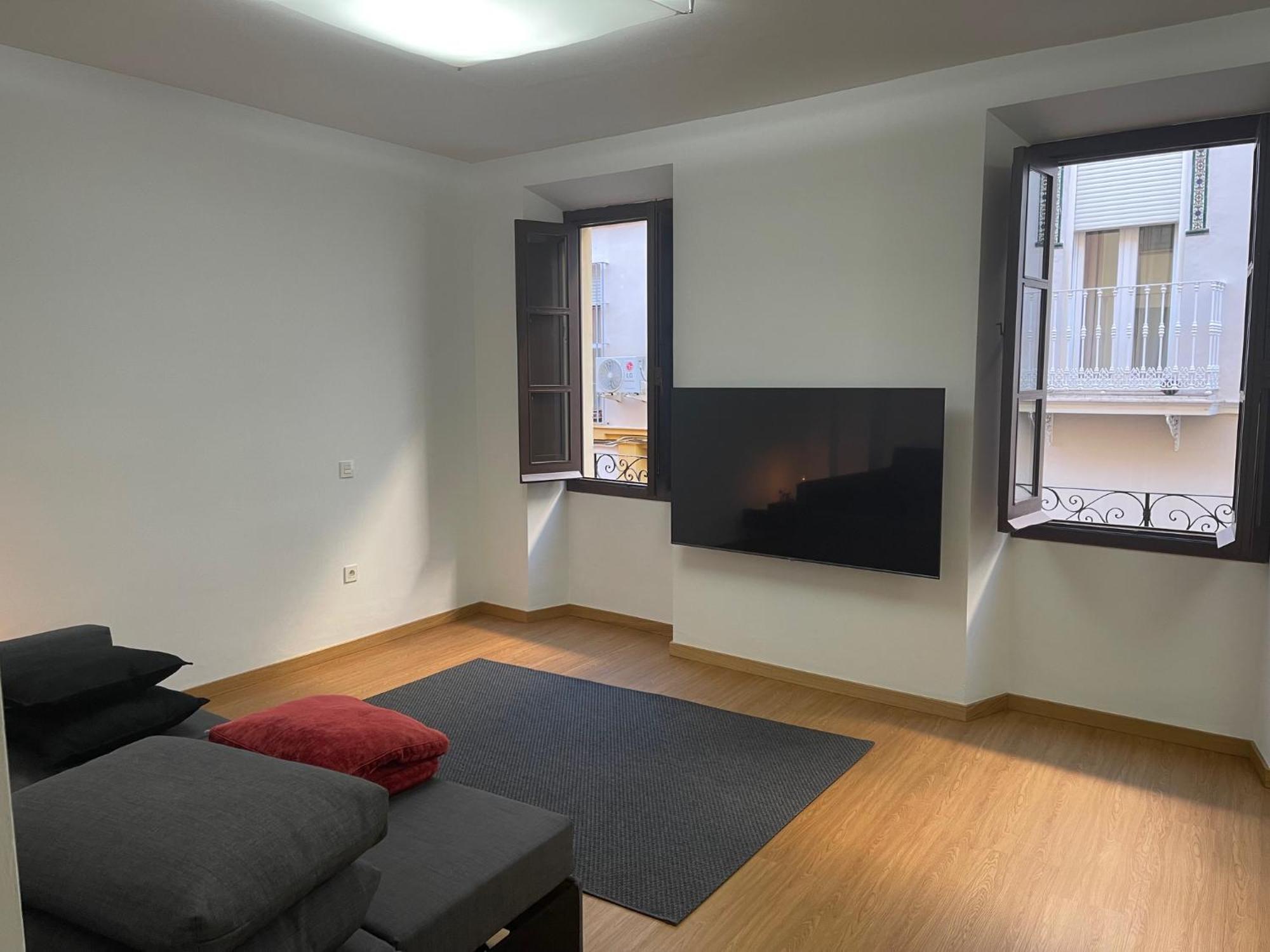 Apartamento Calle Rodrigo De Triana Con Opcion De Parking Seville Luaran gambar